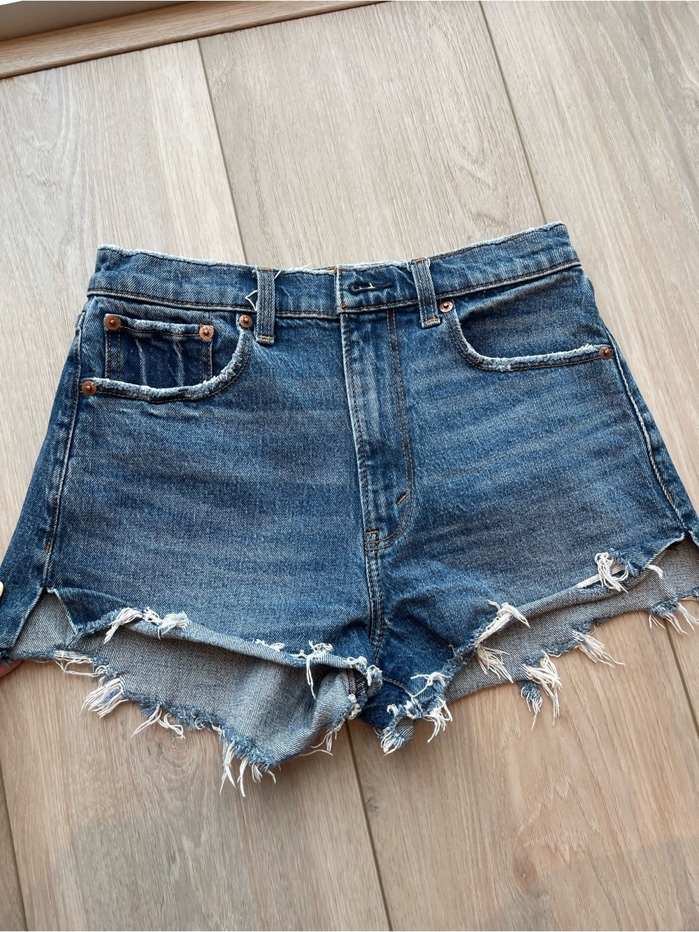 Abercombie The Mom Short High Rise Jean Shorts